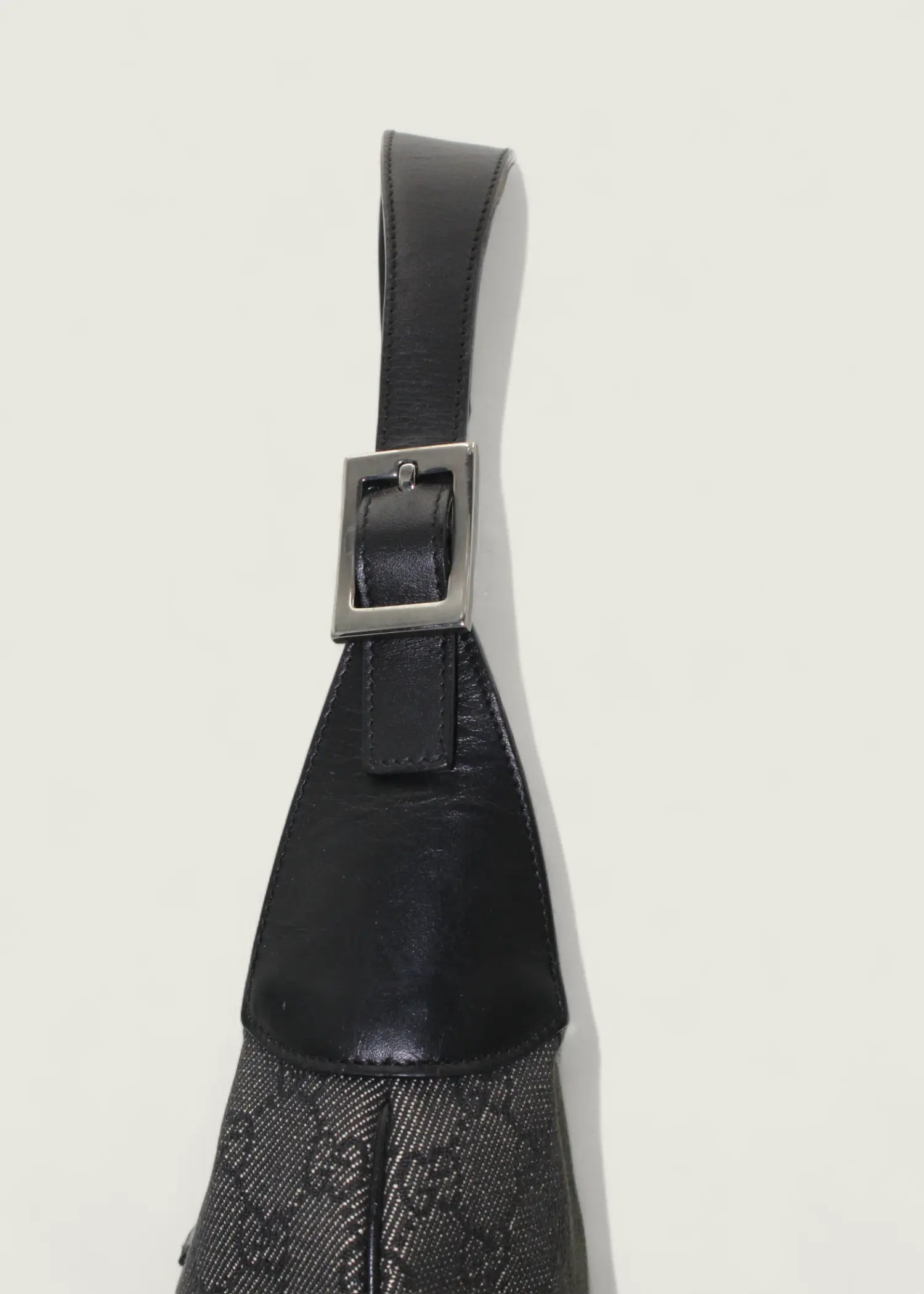 Preloved | Gucci Monogram Jackie Skuldertaske i Metallic & Sort GG Canvas Gucci