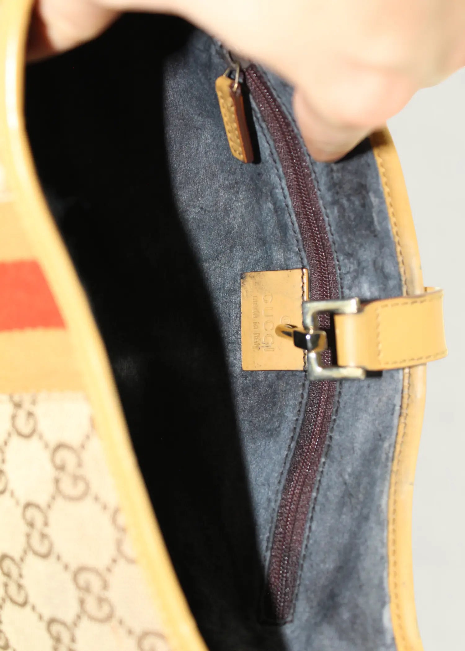 Preloved | Gucci Monogram Jackie Skuldertaske i GG Canvas med Gul Læder Gucci
