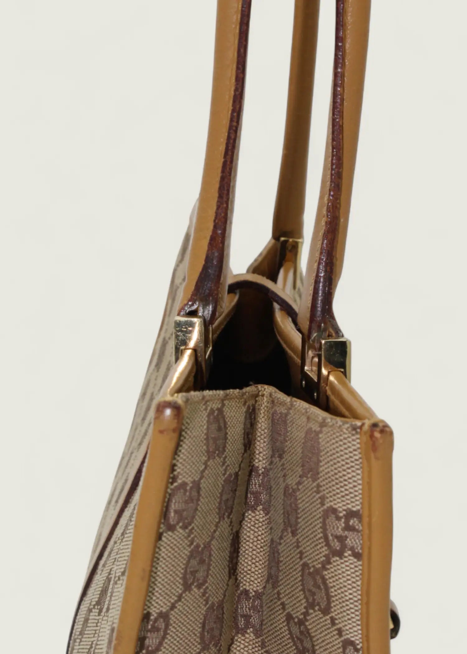 Preloved | Gucci Monogram Jackie Skuldertaske i GG Canvas med Gul Læder Gucci