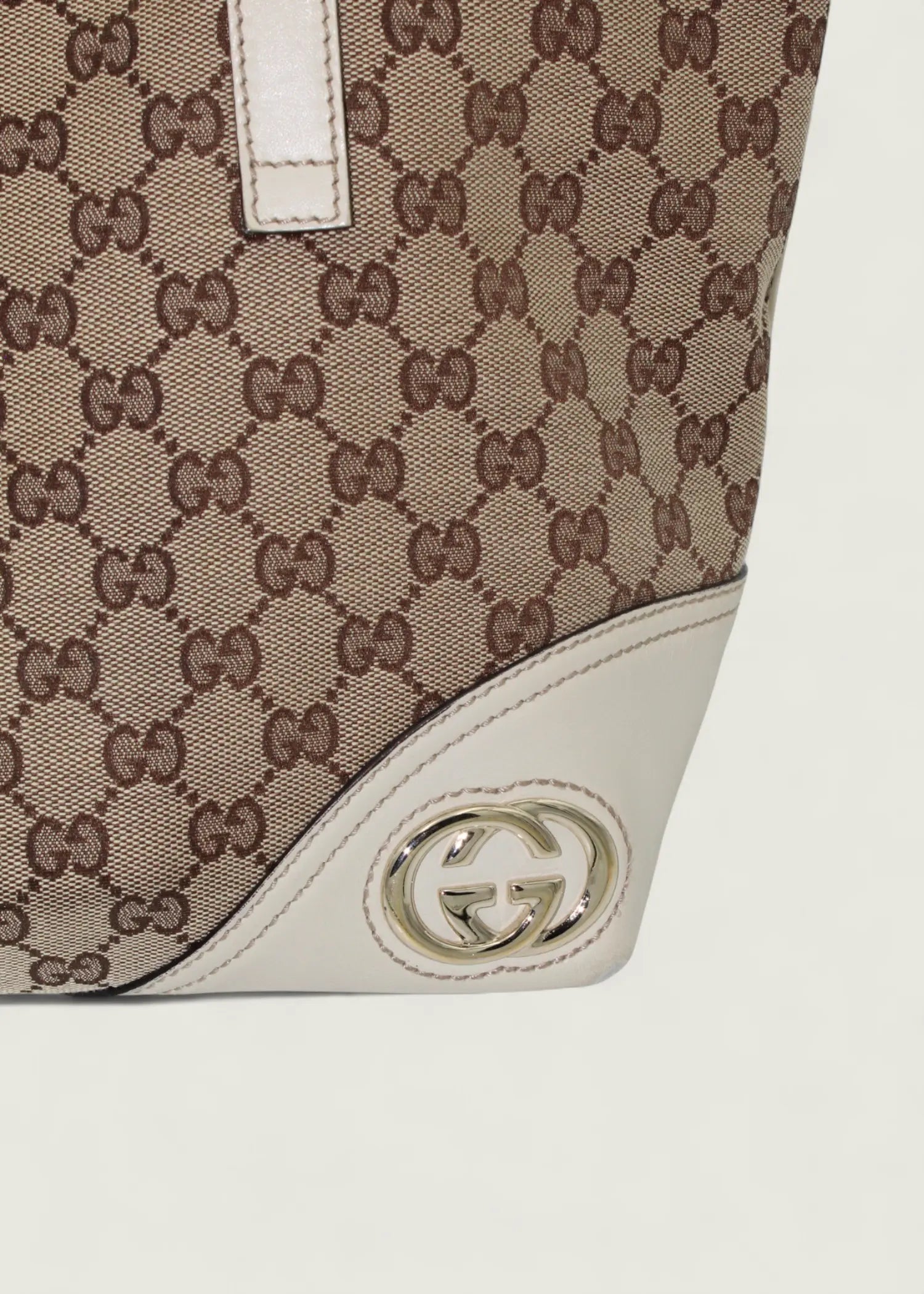 Preloved | Gucci Monogram New Britt Totebag i GG Canvas Gucci