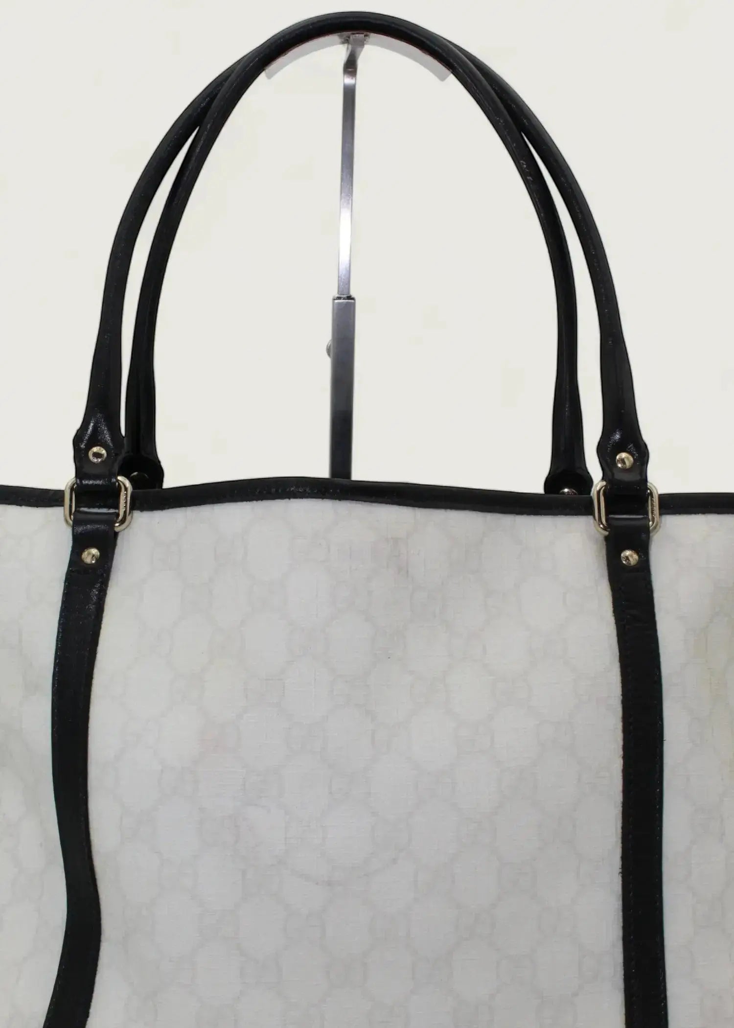 Preloved | Gucci Monogram Totebag i GG Supreme Hvid Gucci