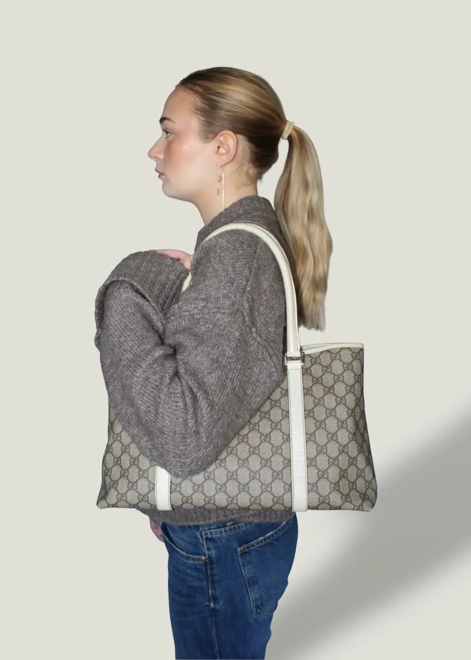 Preloved | Gucci Monogram Totebag i GG Supreme Ivory Gucci