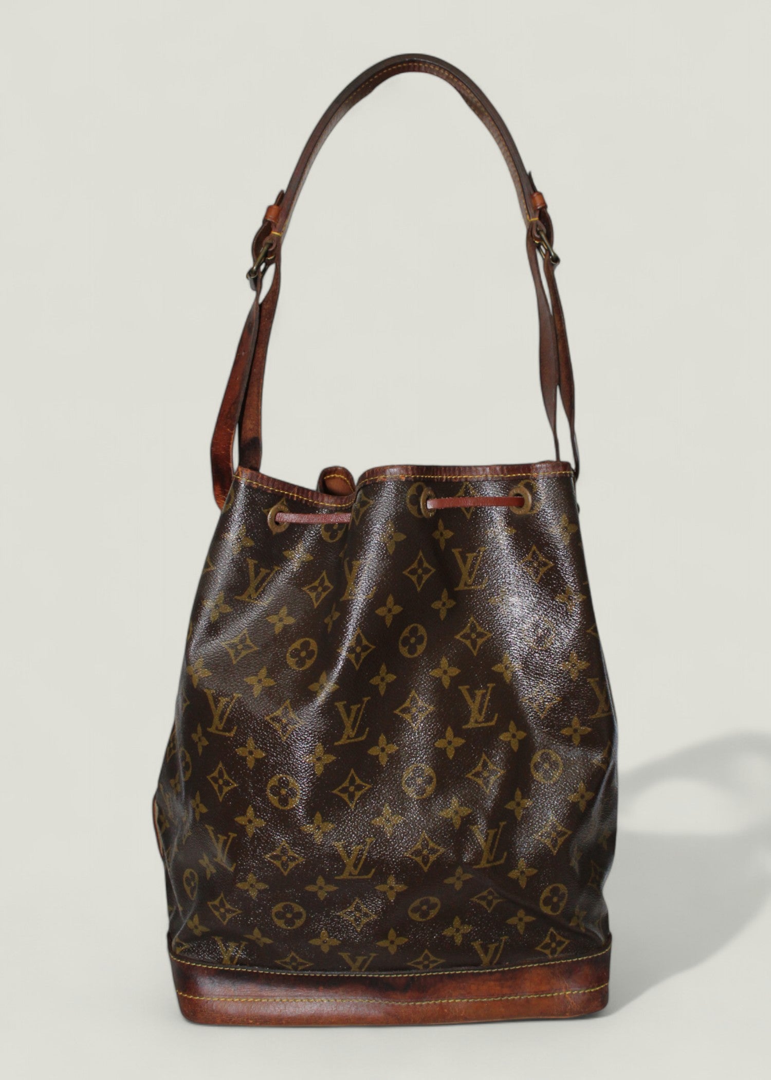 Preloved | LOUIS VUITTON Noé Skuldertaske i Monogram Canvas (Stor) 32