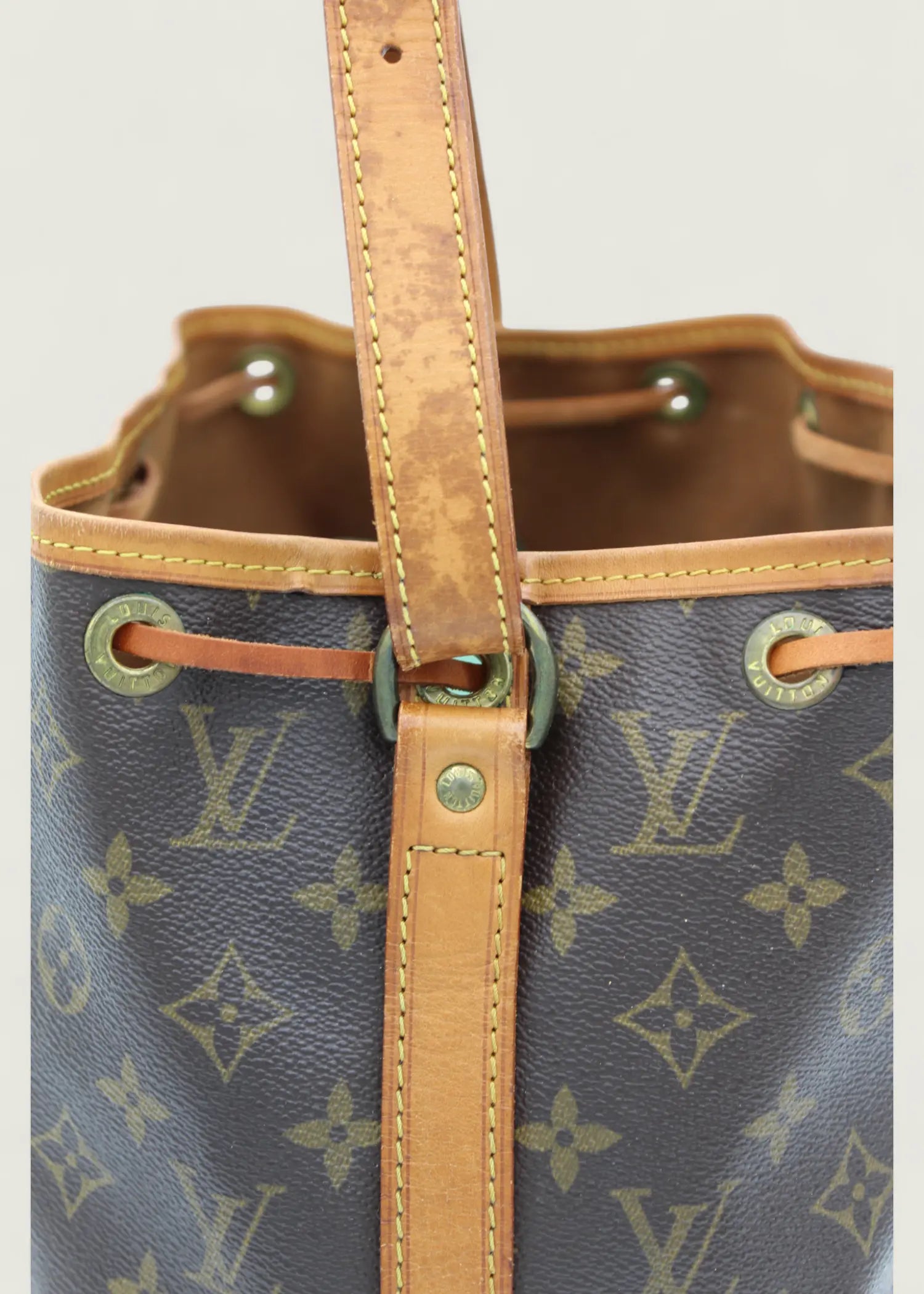 Preloved | Louis Vuitton Petit Noé Skuldertaske i Monogram Canvas Louis Vuitton