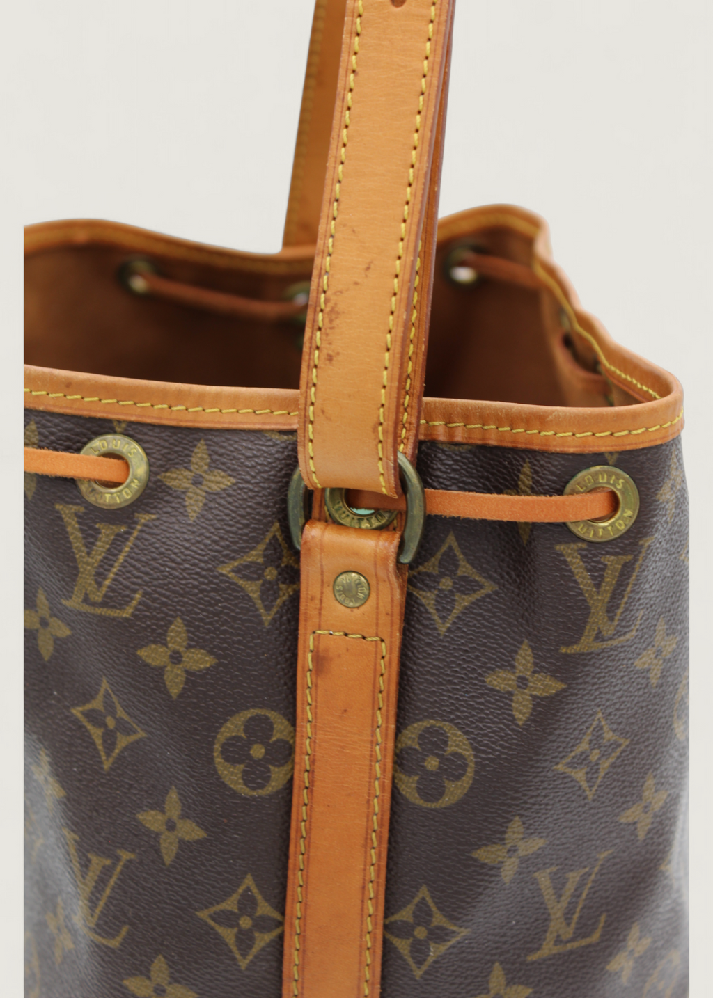 Preloved | Louis Vuitton Petit Noé Skuldertaske i Monogram Canvas