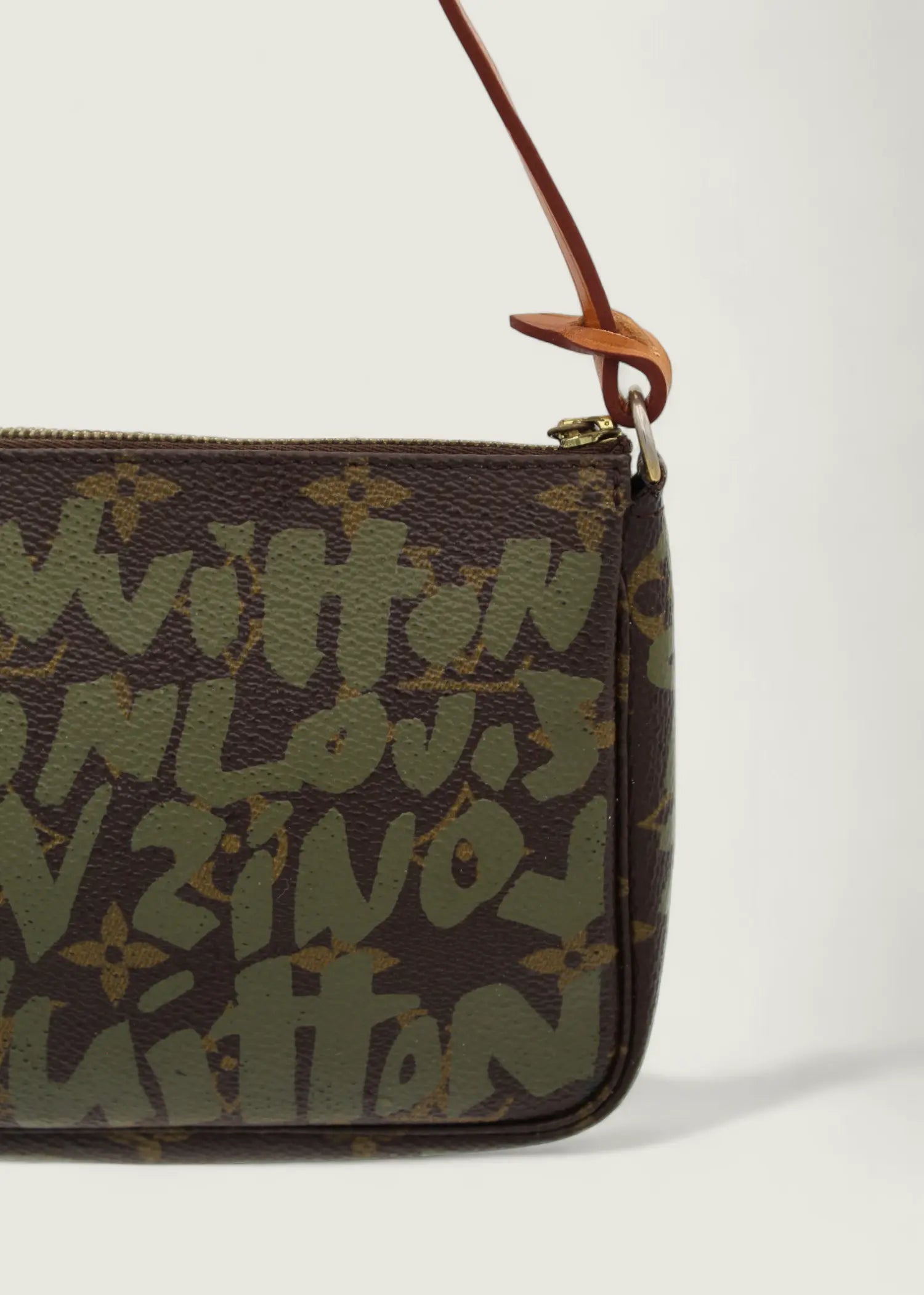Preloved | Louis Vuitton x Stephen Sprouse Graffiti Pochette Accessoires i Khaki Monogram Louis Vuitton