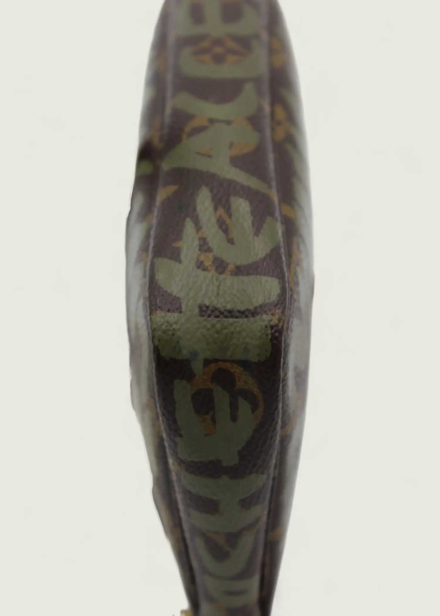 Preloved | Louis Vuitton x Stephen Sprouse Graffiti Pochette Accessoires i Khaki Monogram Louis Vuitton