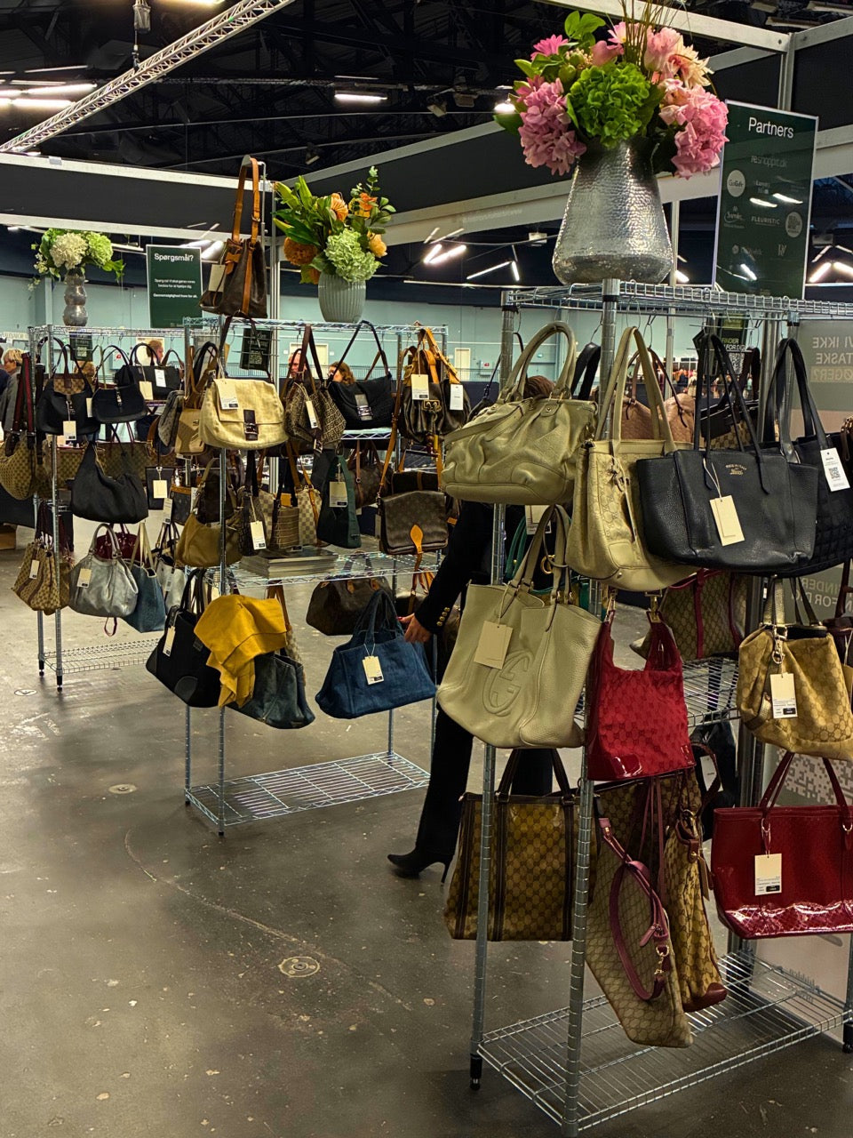 Vintage Designer bags Pop-Up
