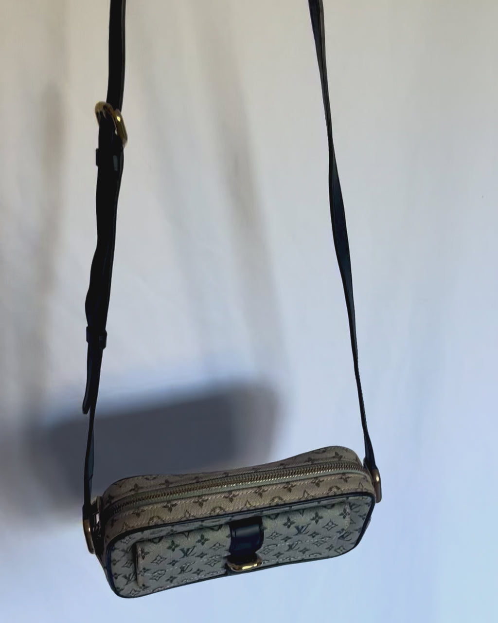 Preloved | Louis Vuitton Monogram Mini Juliette PM Crossbody i Grå Blå Canvas