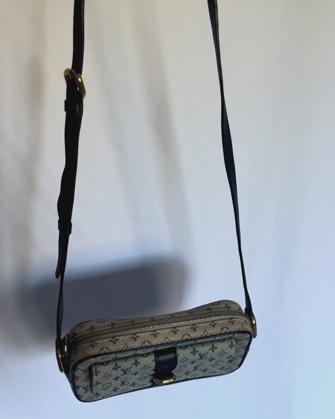 Preloved | Louis Vuitton Monogram Mini Juliette PM Crossbody i Grå Blå Canvas