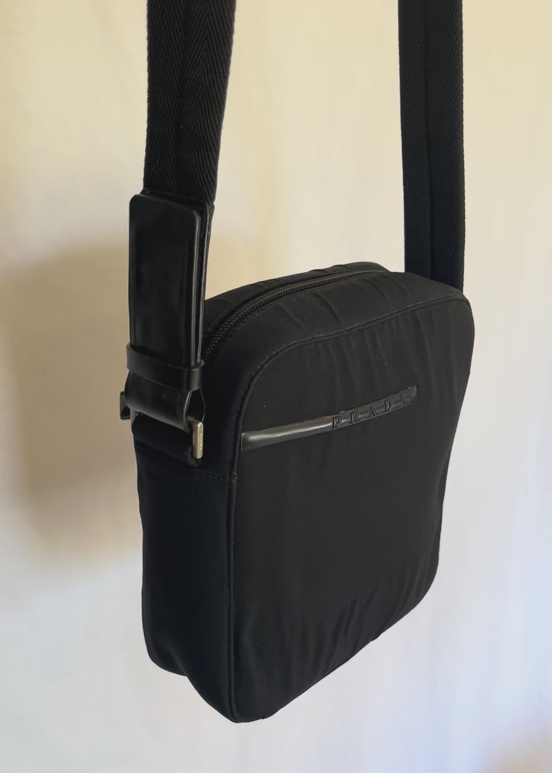Preloved | Prada Sport Crossbody i Nylon med Prada Garantikort