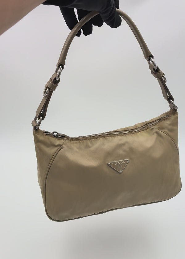 Preloved | Prada Nylon Skuldertaske i Beige Nylon