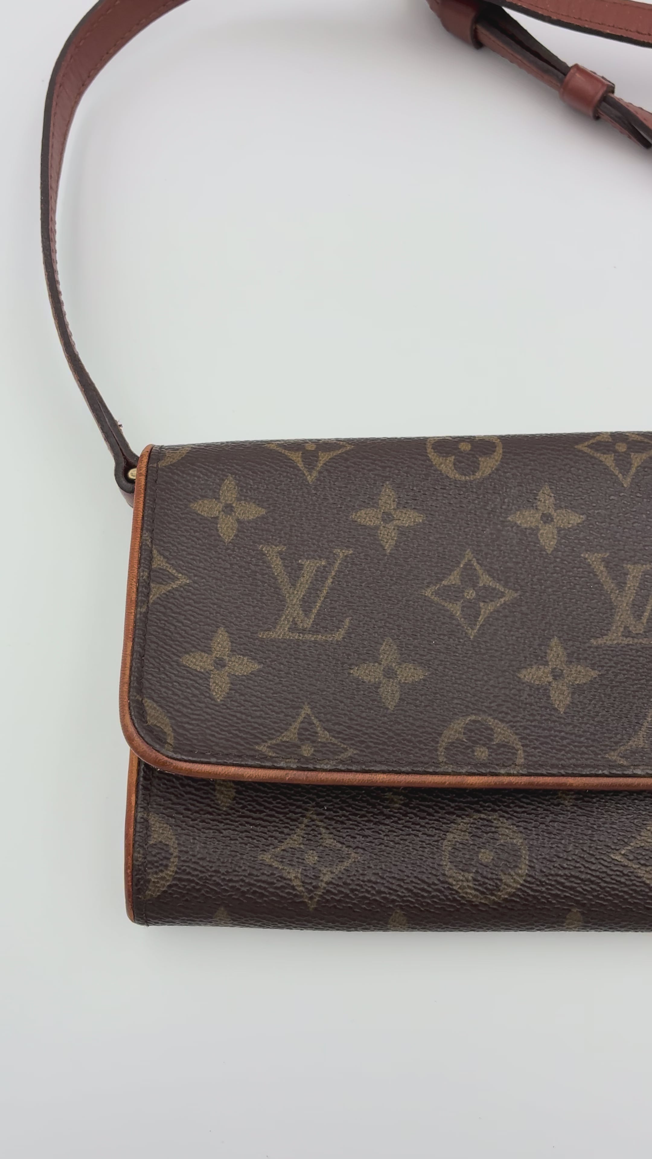 Preloved | Louis Vuitton Monogram Crossbody Pochette Twin GM