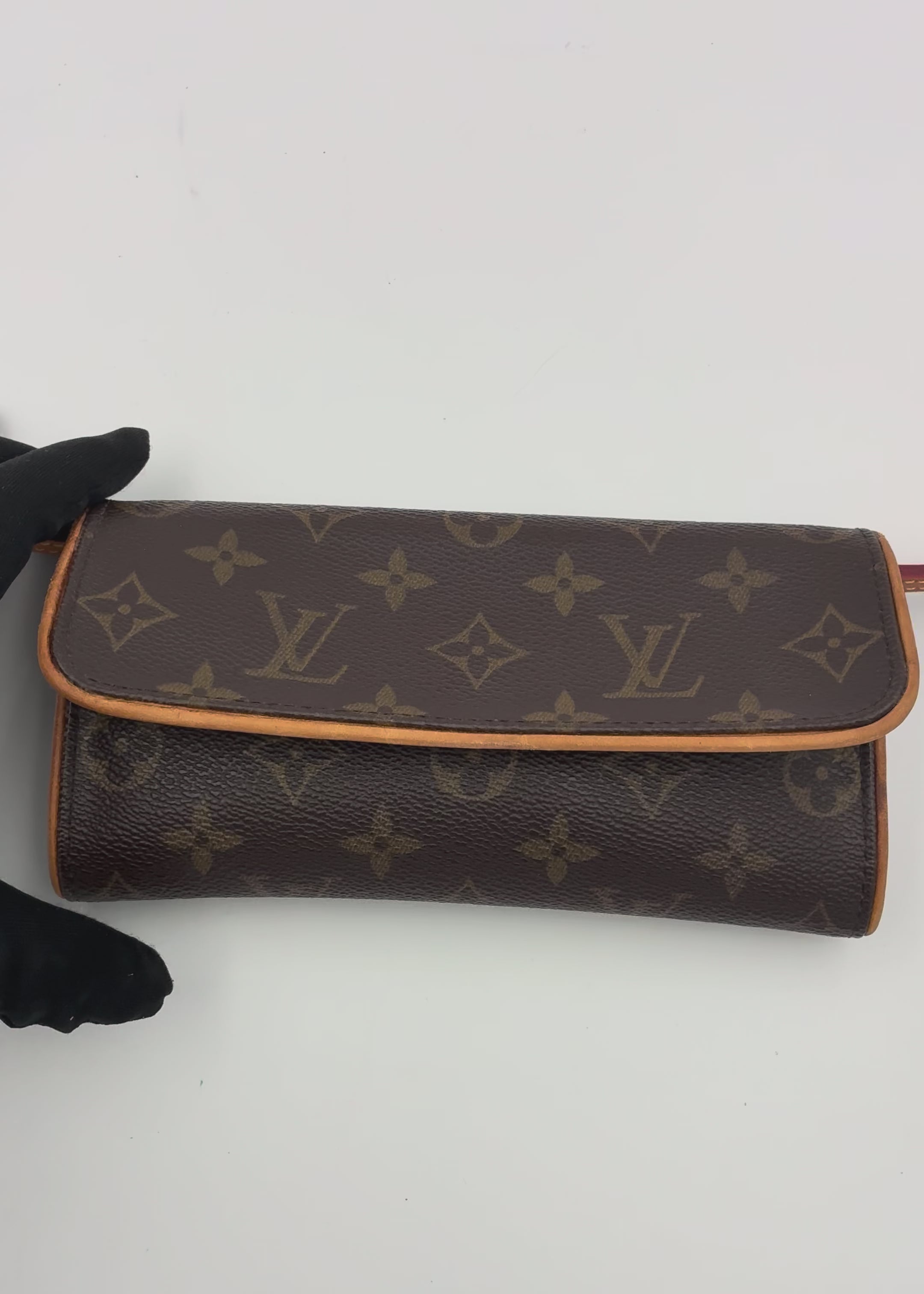 Preloved | Louis Vuitton Monogram Crossbody Pochette Twin PM