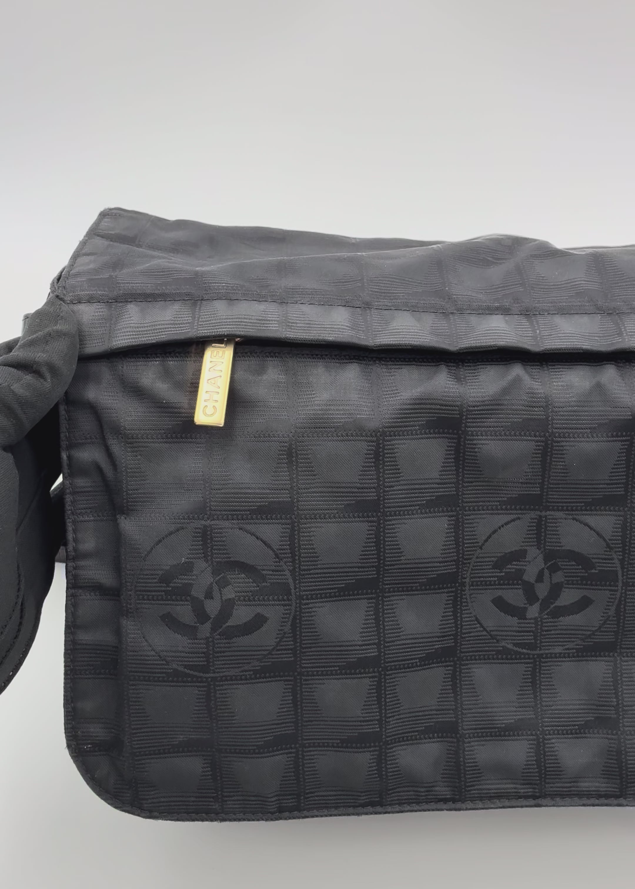 Preloved | Chanel New Travel Line Crossbody Sort