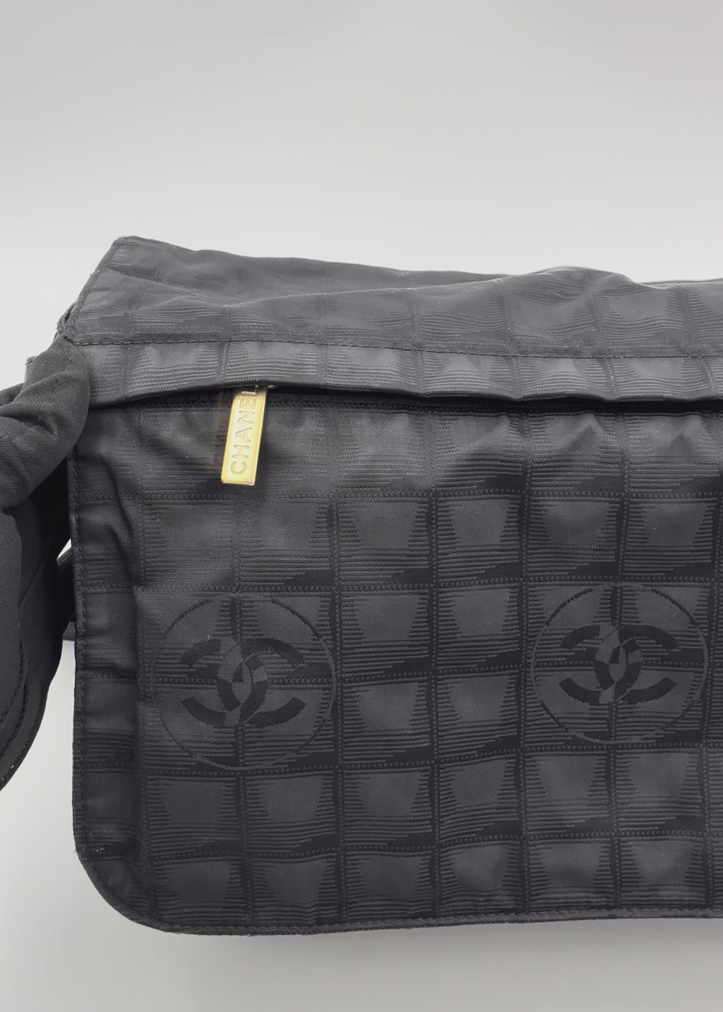 Preloved | Chanel New Travel Line Crossbody Sort