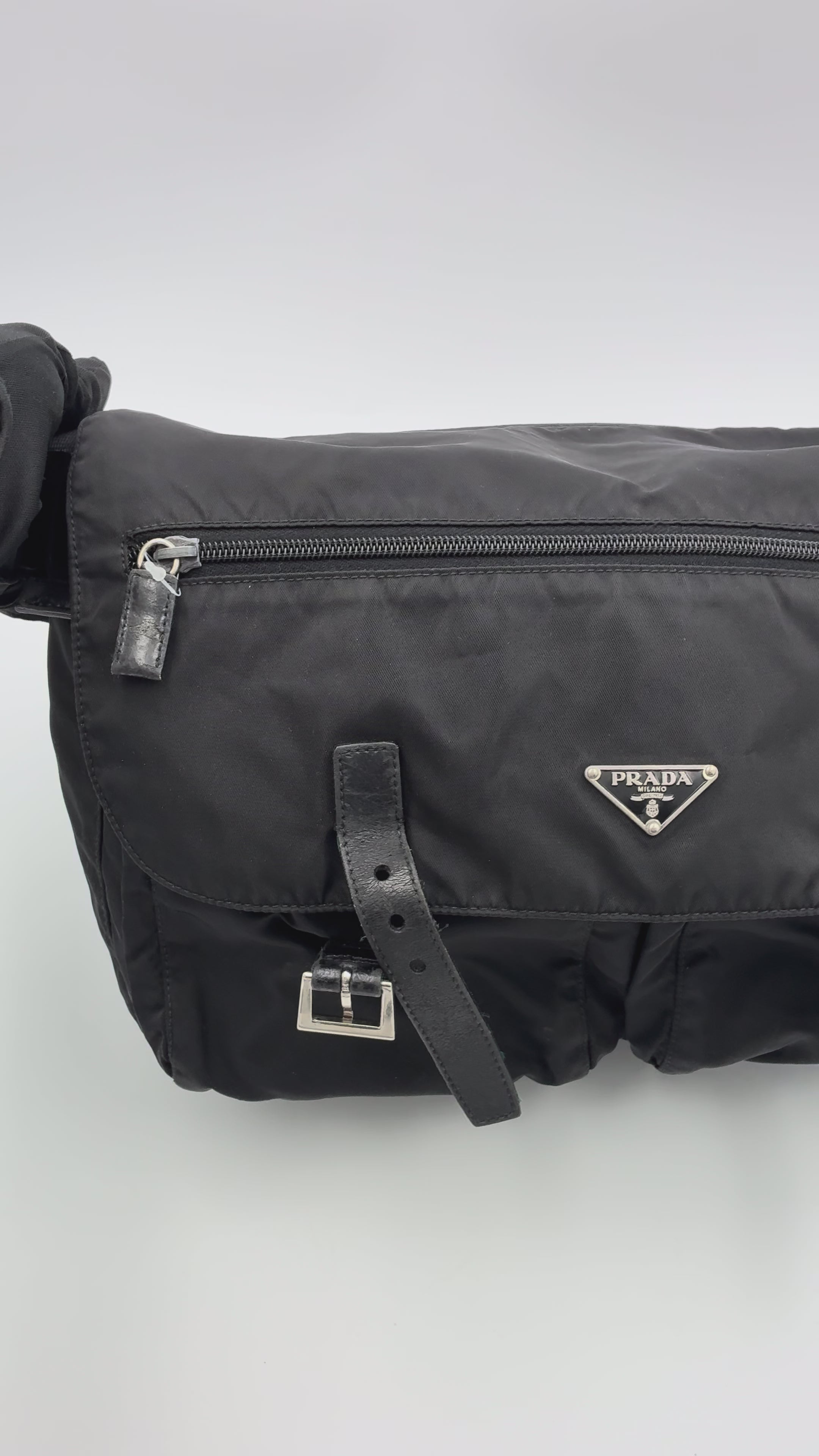 Preloved | Prada Nylon Messenger Crossbody Sort