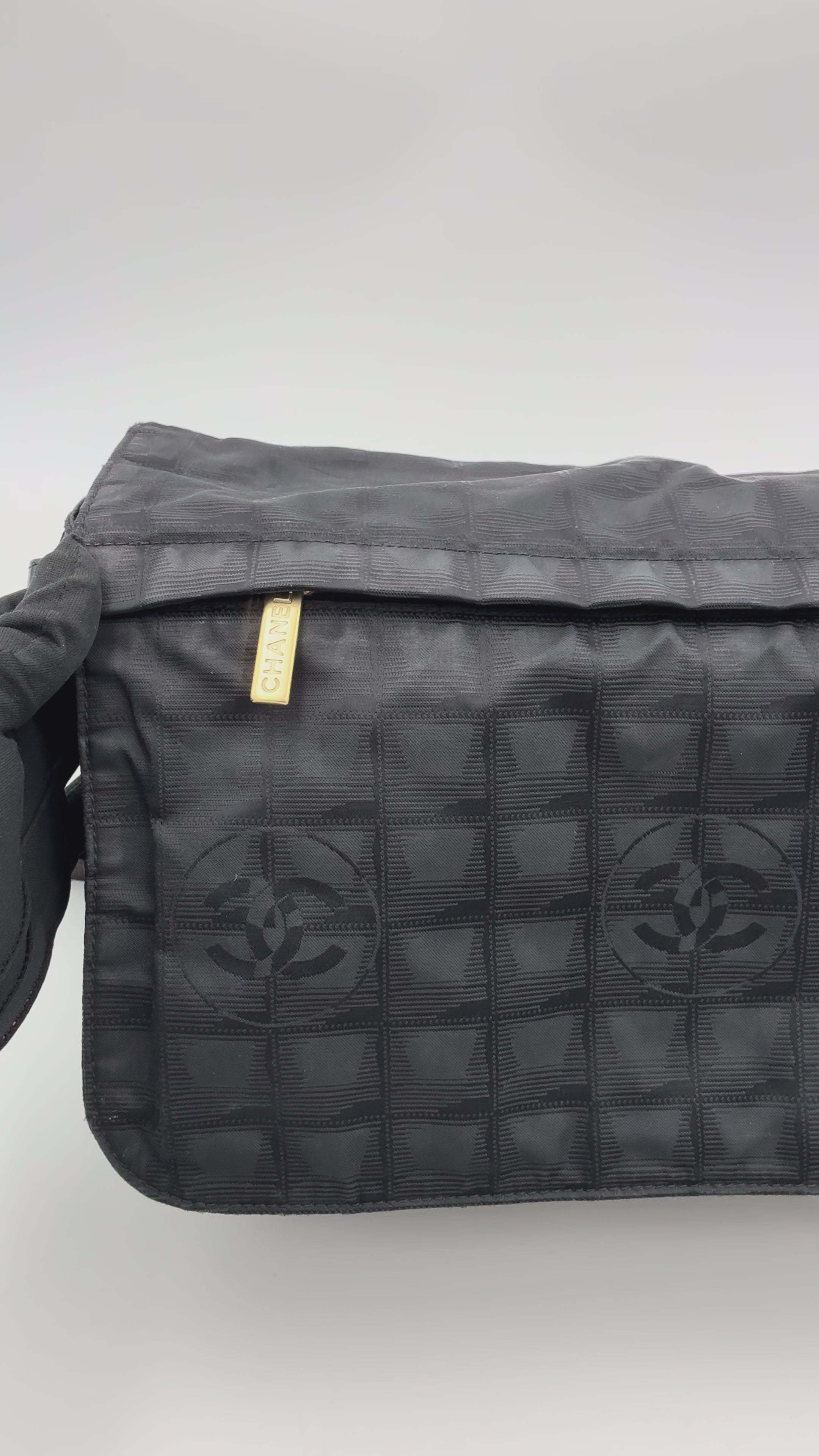 Preloved | Chanel New Travel Line Crossbody Sort