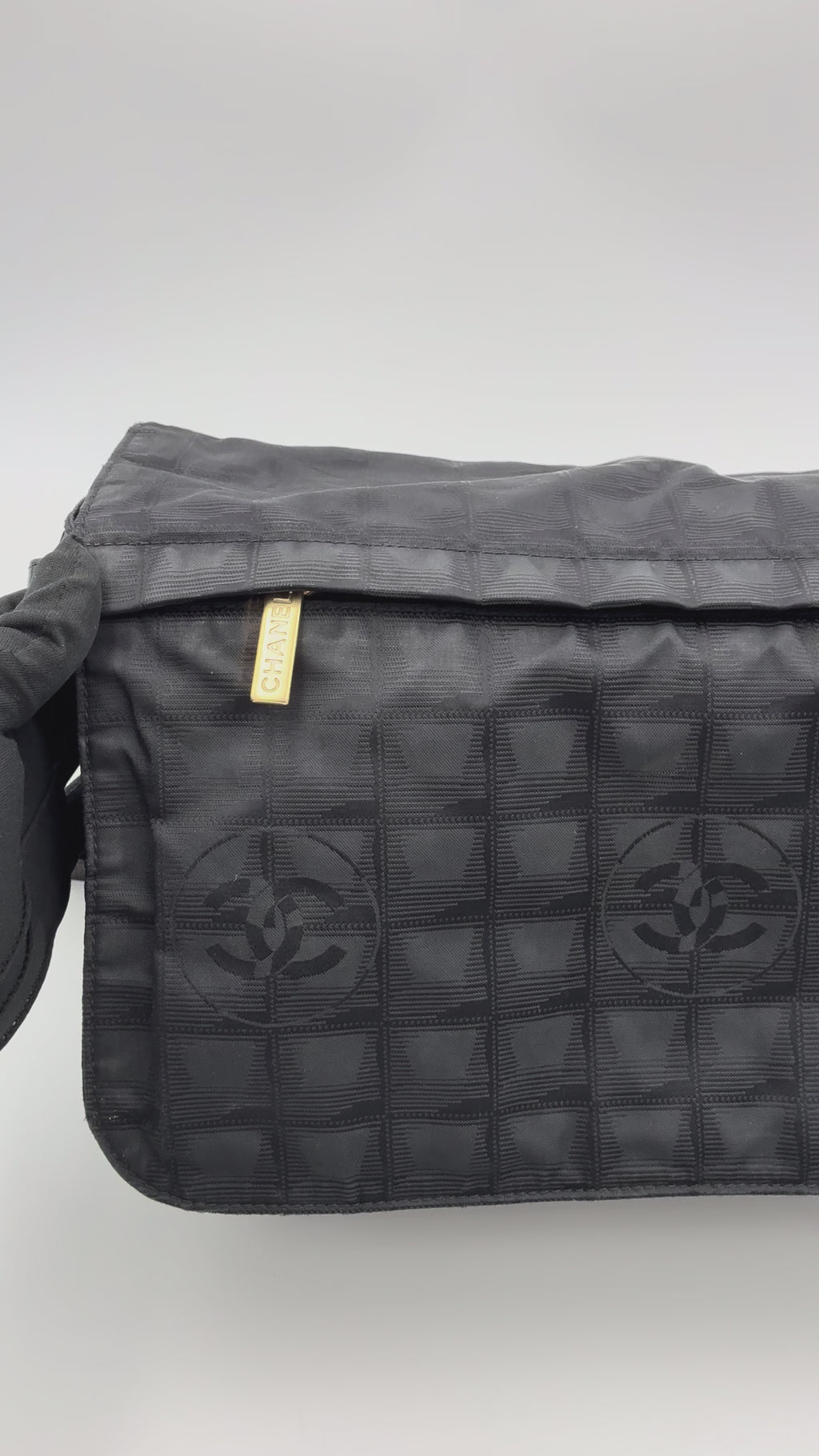 Preloved | Chanel New Travel Line Crossbody Sort