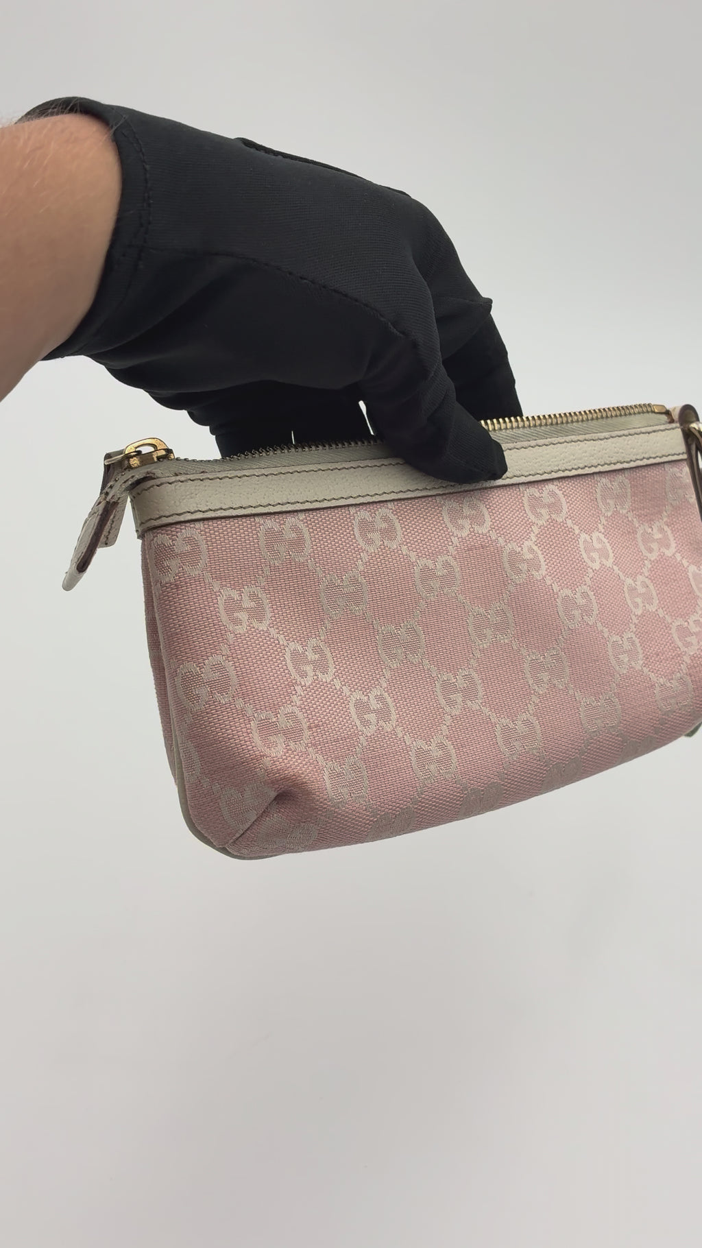 Preloved | Gucci GG Monogram Håndtaske i Lyserød Canvas